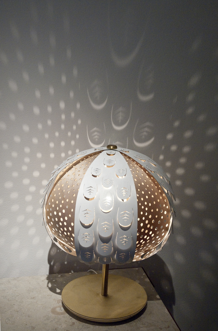 Vackraste skuggorna från lampan Knopp!